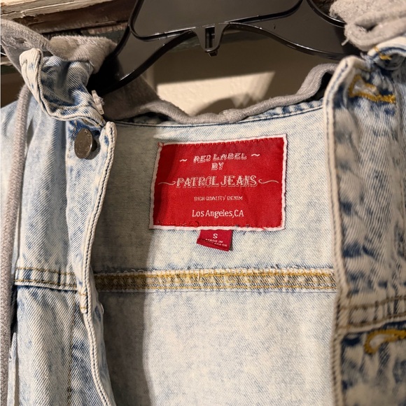 Red Label By Patrol Jeans Size Small Wash Denim Jacket Gray Hood & Sleeves Y2K - Picture 3 of 11